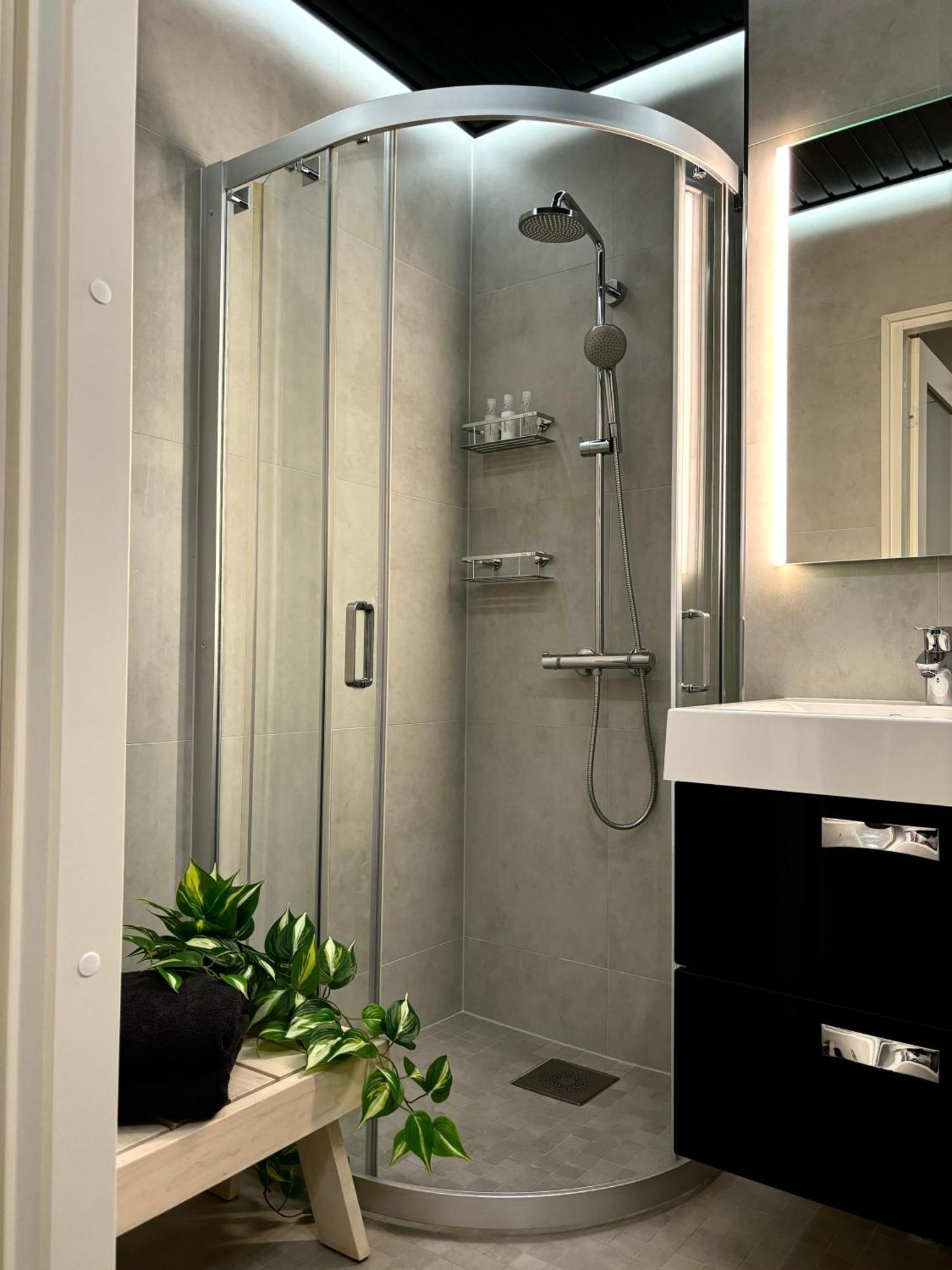 Vartiomaja - Beautiful Apartment Near Arktikum Рованиеми Экстерьер фото